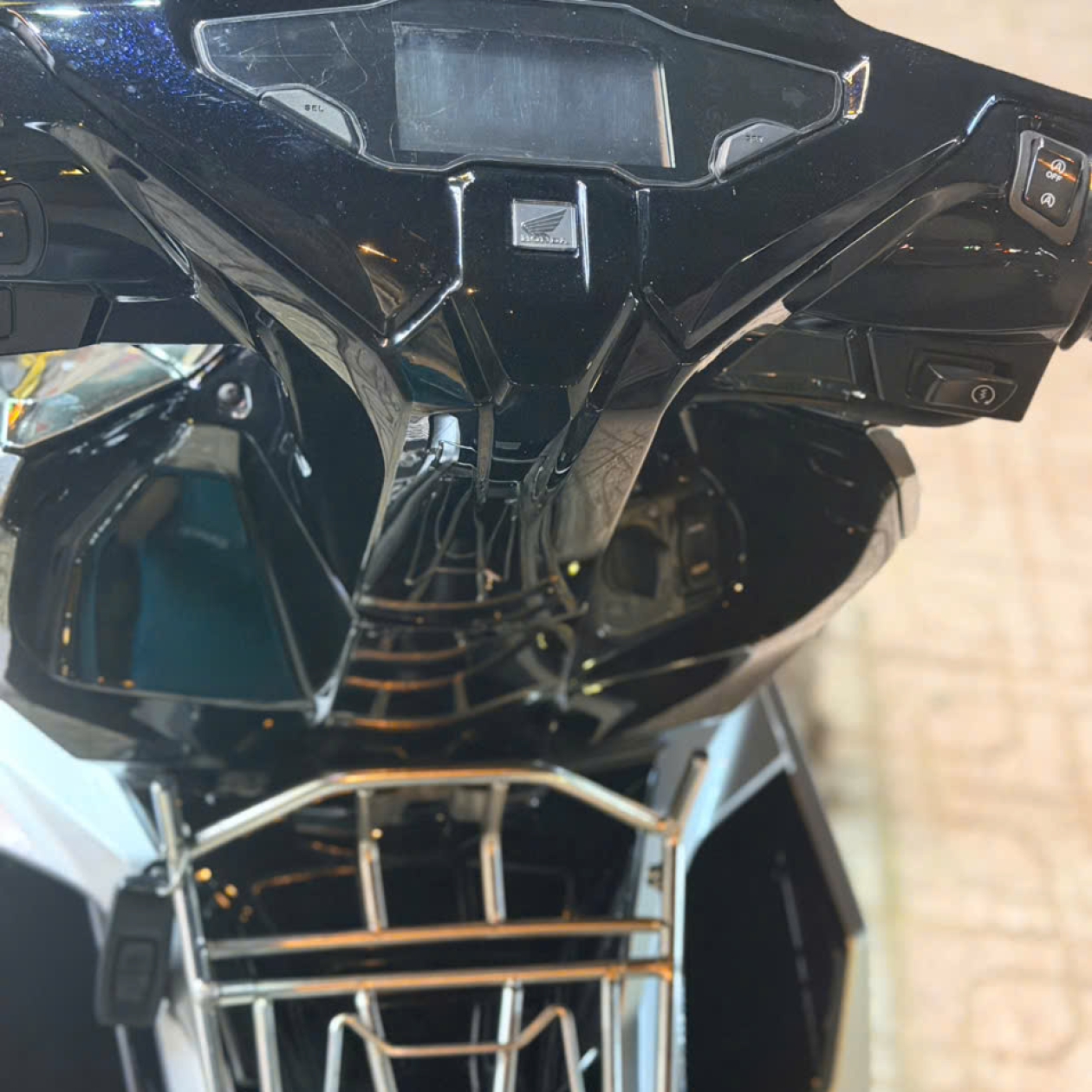 Honda Air Blade 125 2024 Đen Bạc – Smartkey, Động Cơ eSP+, Chính Chủ Đẹp Như Mới
