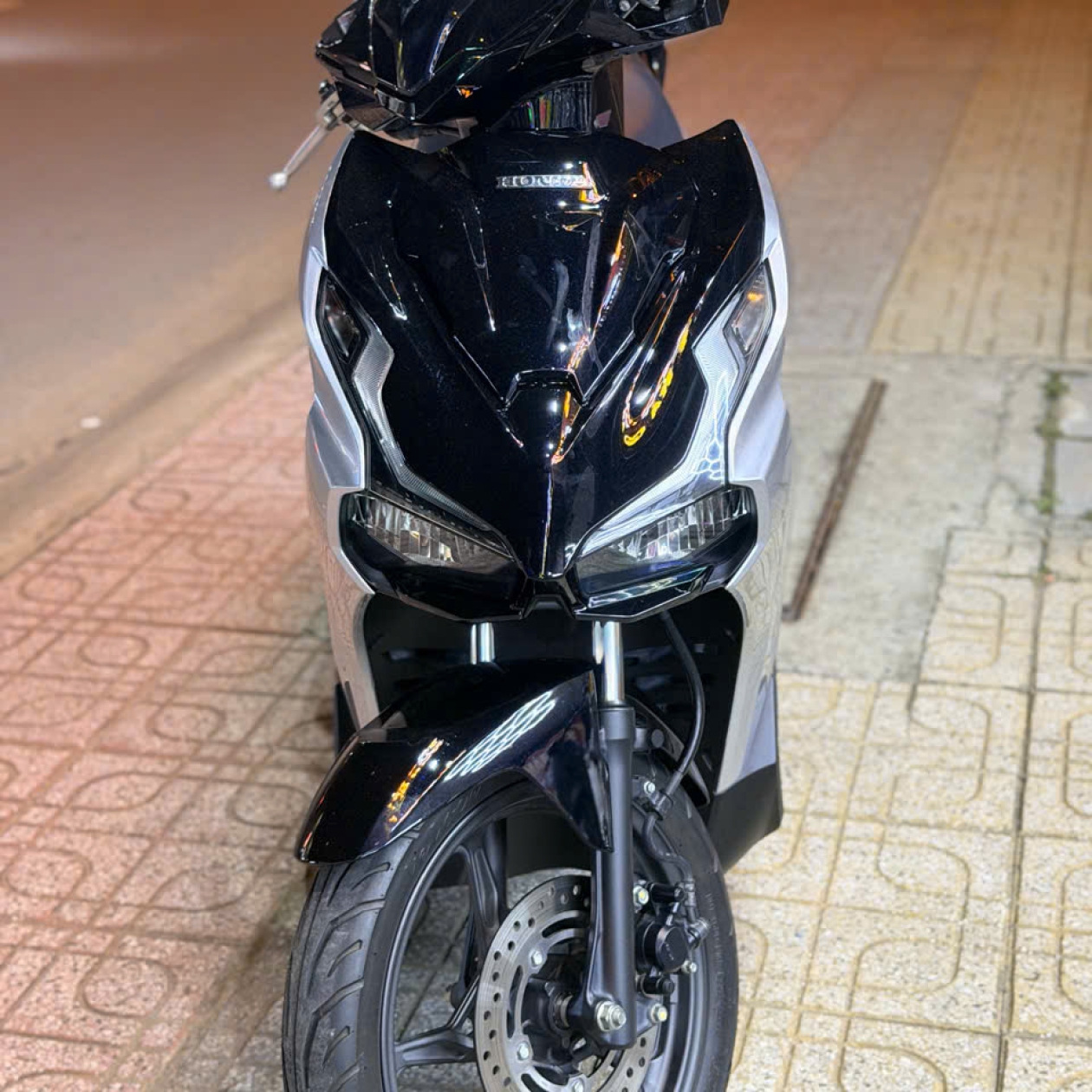 Honda Air Blade 125 2024 Đen Bạc – Smartkey, Động Cơ eSP+, Chính Chủ Đẹp Như Mới