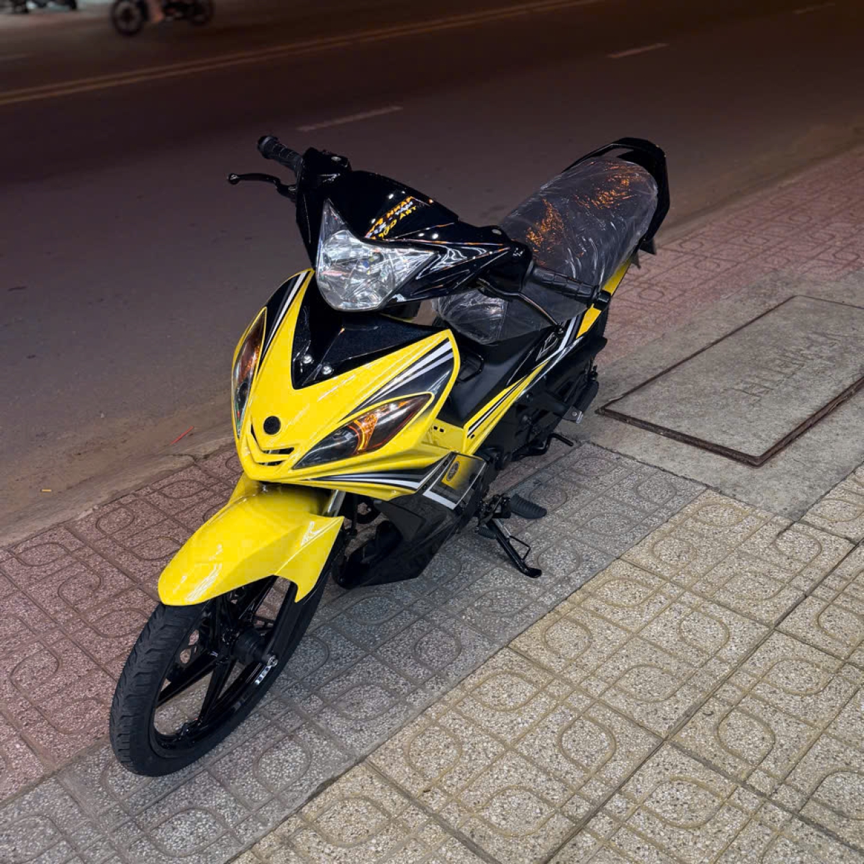 Yamaha Exciter 2010 Vàng Đen – Máy Zin Nguyên Bản, Côn Tay Bền Bỉ