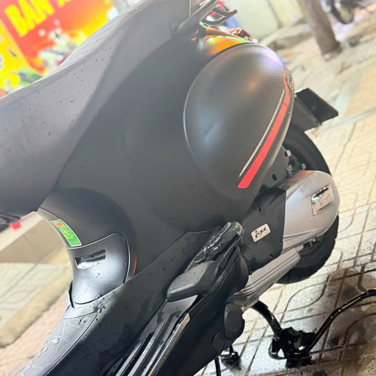 Vespa Sprint 150 ABS 2022 Đen Nhám – Chính Hãng, Phong Cách Ý, Động Cơ i-Get